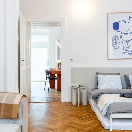 Moskovska Apartment